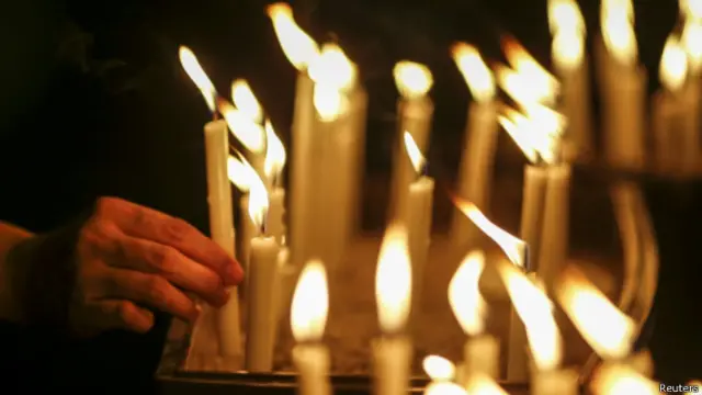 吉隆坡馬航失聯客機乘客家屬為親人祈福（27/03/2014）