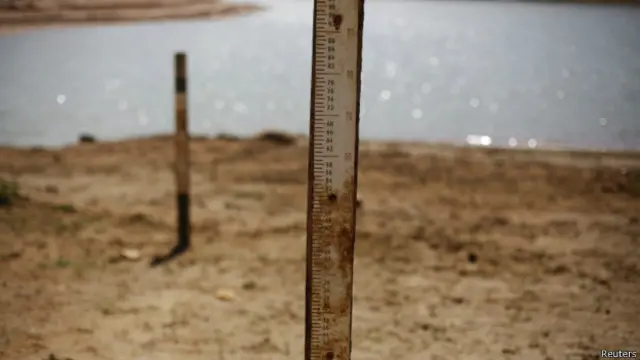 reservatório de água abaixo do nível em São Paulo | Reuters