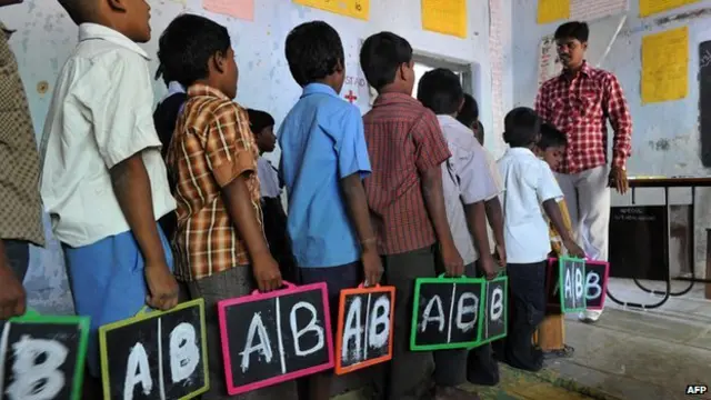 教育、现代通讯手段的普及，让代写人丢了饭碗