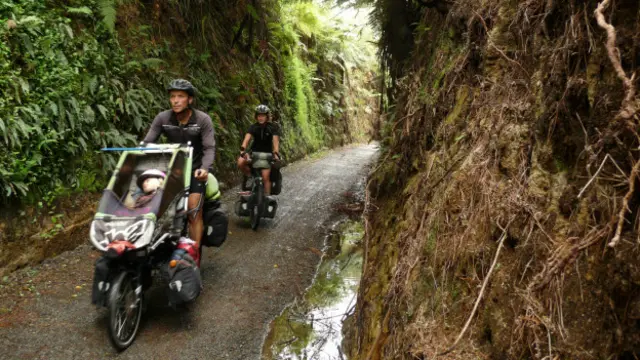 Christian, Olga e Naila na Nova Zelândia (foto: arquivo pessoal)