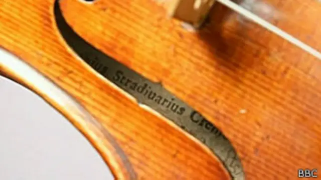 Detalhe da viola Stradivarius (BBC)