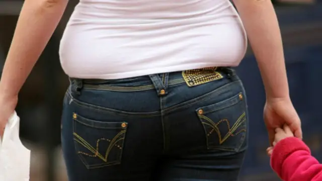 ورزش کی کمی، بڑھتی عمر اور جینیاتی عوامل بھی اس مرض کے وجوہات میں شامل ہیں