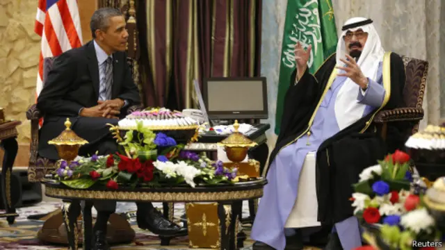 يتوقع أن يكون لقاء أوباما مع العاهل السعودي الملك عبد الله صعبا بسبب توتر يشوب علاقات البلدين أخيرا.