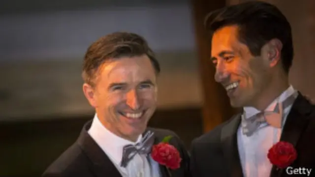 Peter McGraith y David Cabreza fueron de los primeros en casarse en Londres.