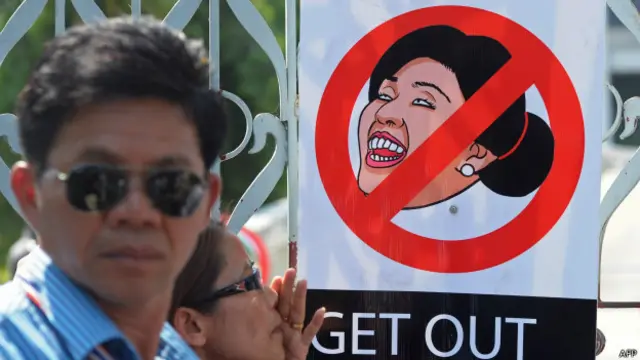 Biểu tình đòi Thủ tướng Yingluck từ chức dai dẳng từ bốn tháng qua