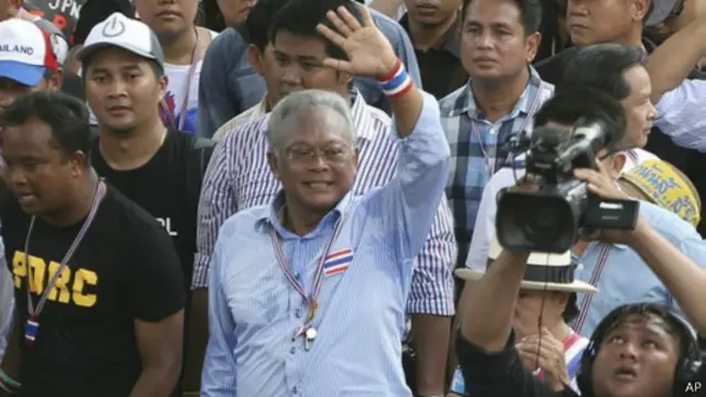 بلغ عدد المشاركين في مظاهرات بانكوك عشرات الآلاف بعد تجدد الاحتجاجات.