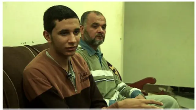 احمد گفت که وقتی شوک برقی می دادند به روی زمین می افتادم