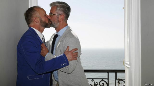 Casal gay | Crédito: Reuters