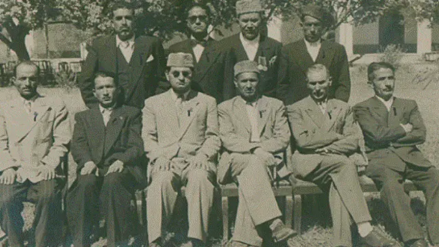 اعضای مجلس هفتم. انتخابات آزاد ۱۳۲۸ راه عضویت منتقدان دولت را در مجلس هموار کرد