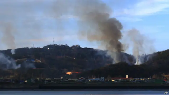 Южнокорейский остров под обстрелом в 2010 году