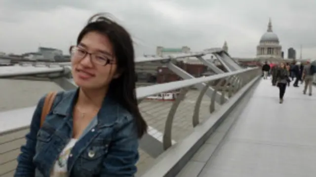 我们不断地建构，不断地瓦解，用倔强、勇气、决心抑或失败、伤痛、落寞写下这一路的荆棘与阳光......