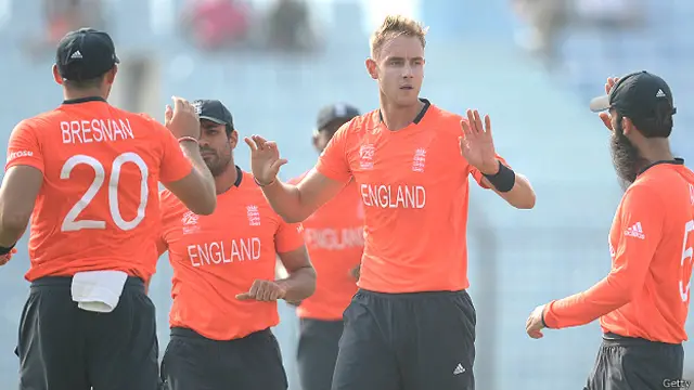 سٹورٹ براڈ نے تین کھلاڑیوں کو آؤٹ کیا