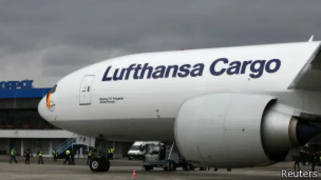 ألغت الشركة 23 رحلة شحن جوي. 