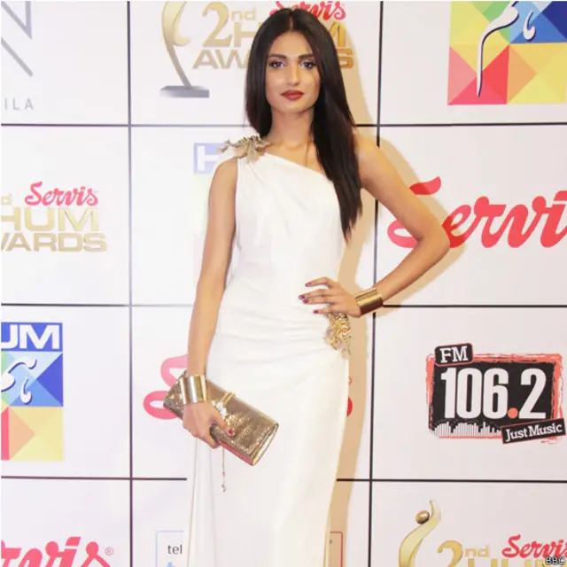 کراچی میں ہم ٹی وی کے دوسرے سالانہ ایوارڈز کی تقریب ہوئی جس میں پاکستان کی ڈرامہ اور موسیقی کی صنعت سے تعلق رکھنے والے افراد کے علاوہ فلمی دنیا سے تعلق رکھنے والے افراد نے بھی شرکت کی۔