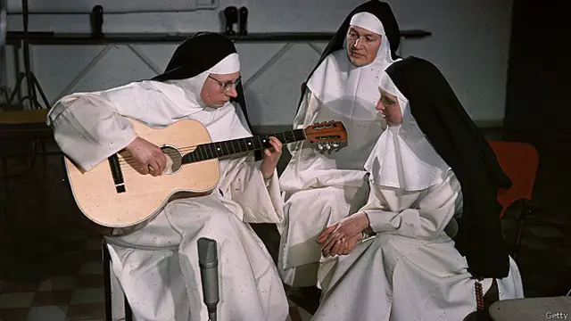 Sor Sonrisa y sor Cristina