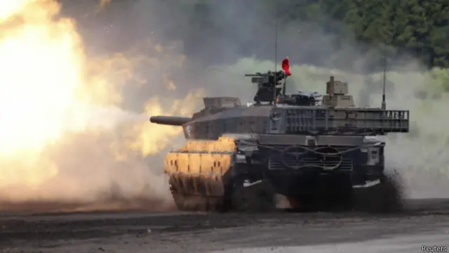 日本自卫队坦克