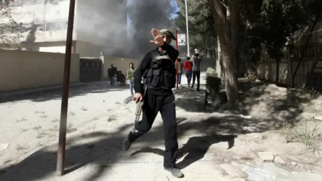 مسؤول أمريكي يتهم وزير العدل الكويتي بالترويج لتمويل الإرهابيين في سوريا.