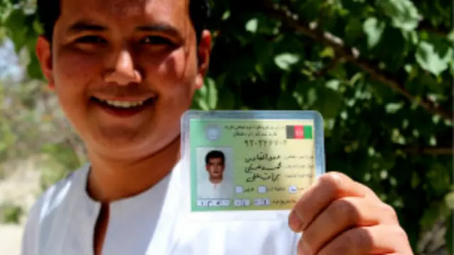 د ټاکنو خپلواک کمېسيون تمه لري چې شاوخوا ۱۳ ميليونه کسان به د رايې ورکولو په ورځ خپلې رايې وکاروي. په دې پړاو کې تر اوسه درې اعشاريه اته ميليونه کسانو نوي کارتونه اخيستې دي.