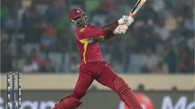 ڈیرن سیمی نے آخری اوروں میں شاندار بیٹنگ کی۔