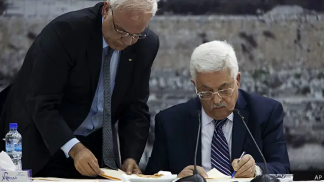 محمود عباس چندین سند عضویت آژانسهای مختلف سازمان ملل متحد را امضا کرده است