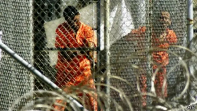 بازداشتگاه گوانتانامو و شرایط نگهداری زندانی‌ها در آن، مناقشه‌برانگیز بوده است