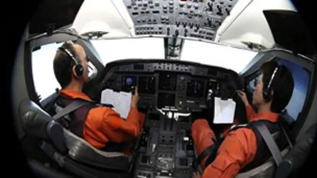 جمعے کو لاپتہ طیارے کی تلاش میں 14 طیارے اور نو بحری جہاز حصہ لیں گے