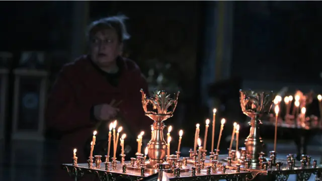 Пан Онищук також закликає "не давити" на органи, які розслідують події 18-20 лютого. "В цьому процесі пришвидшення може призвести до того, що ми отримаємо не те, що хочемо отримати. А ми хочемо, щоб це було об'єктивно. Для цього потрібен час", - каже він.