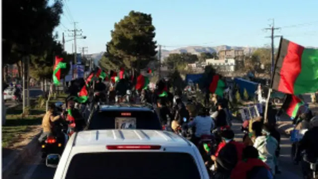 حمایت آقای سیاف درغرب افغانستان بیشتر از نفوذ معاون اول او، اسماعیل خان، منشاء می‌گیرد