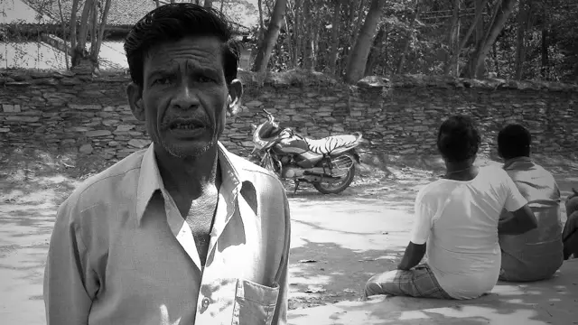 क़तार का आख़िरी, नोटा, बस्तर