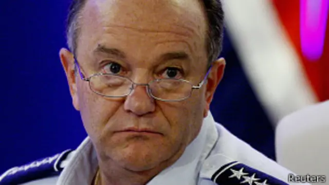 جنرال بریدلاو وايي، په اوکراین کې وضعیت ښه نه دی