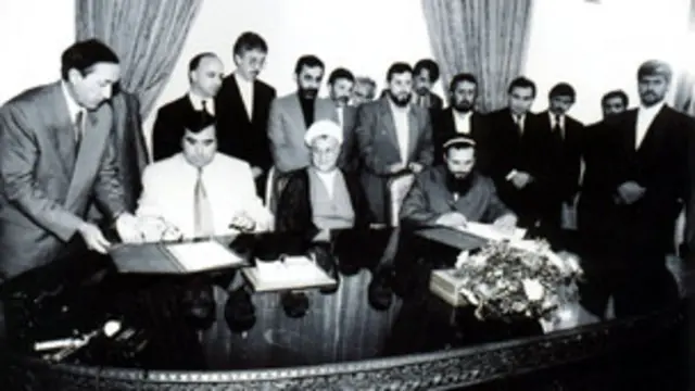 مذاکرات صلح تاجیکان با شرکت اکبر هاشمی رفسنجانی