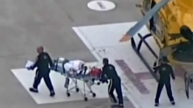 සොල්දාදුවා ද එම ගිනි අවියෙන් ම තමාට වෙඩි තබා ගෙන