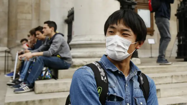 图辑：沙尘雾霾袭英伦