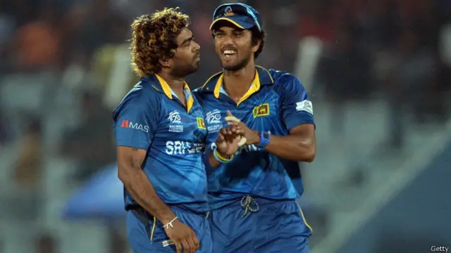 سیمی فائنل میں فاسٹ بولر لستھ ملنگا دنیش چندی مل کی جگہ ٹیم کی قیادت کریں گے