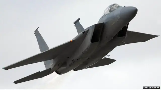 آمریکا چند فروند جت اف-پانزده برای تقویت حضور نظامی ناتو به کشورهای بالتیک فرستاده است