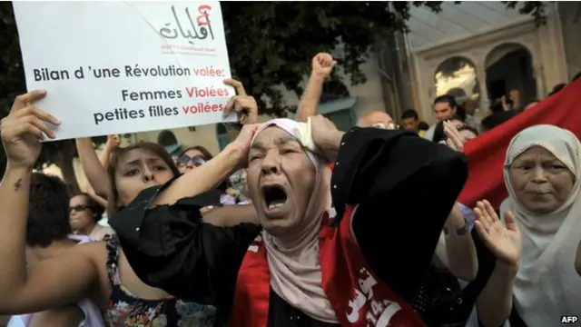 تتراوح عقوبة السجن بتهمة الاغتصاب في تونس بين 10 إلى 15 عاما في المتوسط