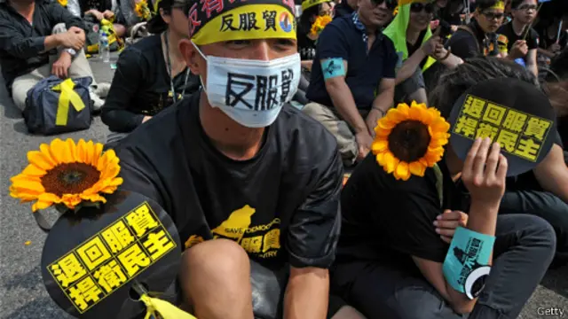 太阳花学运在经历了超过两周的占领立法院后会如何结束，仍在未定之天。