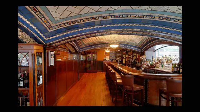 Arcos em tijolo criados pelo arquiteto espanhol Rafael Guastavino entre o fim do século 19 e o início do século 20 podem ser vistos em mais de 250 construções na cidade.