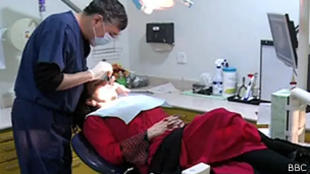 दांतों के डॉक्टर