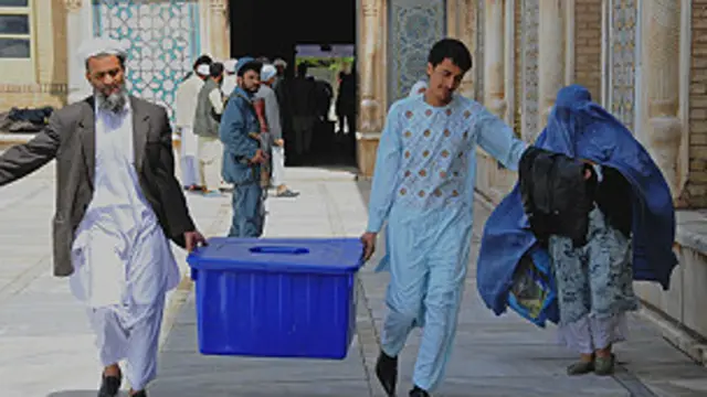 ځیني کتونکي په دې باور دي چې د ټاکنو د بهیر په هر پړاو کې خنډ او ځنډ پر نورو پړاونو اغېز پرې باسي.