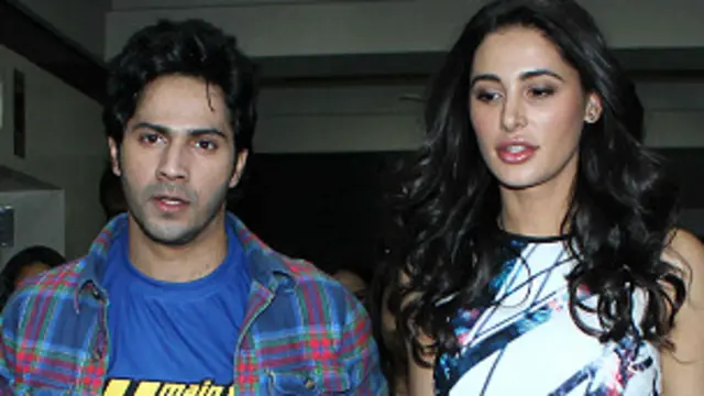 اداکار ورون دھون نے یوراج کو برا بھلا کہنے والوں ان کے کارنامے یاد دلائے