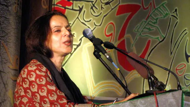 जश्ने रेख्ता के दौरान मुशायरा