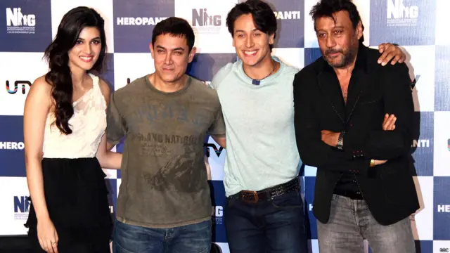 कीर्ति सैनन, आमिर ख़ान, टाइगर श्रॉफ़ और जैकी श्रॉफ़.