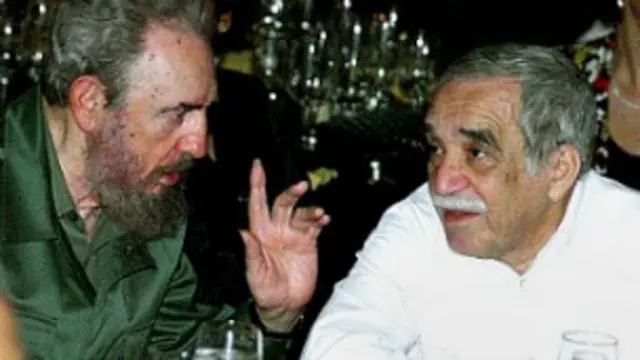 मार्केज़ क्यूबा के पूर्व शासक फिदेल कास्त्रो के साथ 