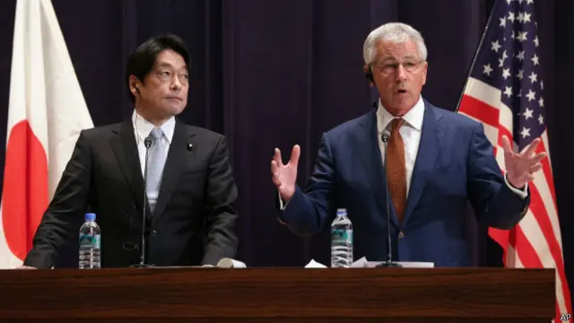 小野寺五典和哈格尔(2014年4月6日)