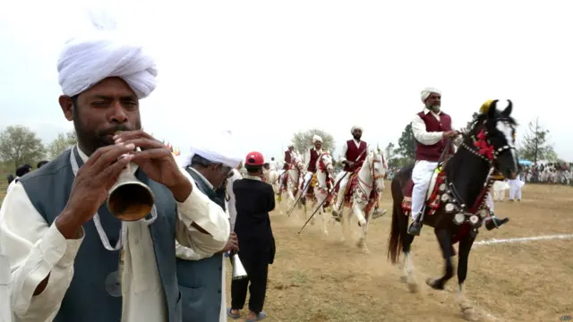 اس موقع پر روایتی موسیقی کا انتظام بھی کیا گیا تھا۔