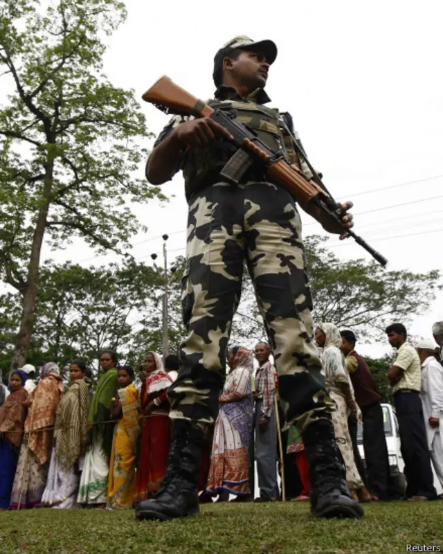 सोलहवीं लोकसभा के लिए मतदान