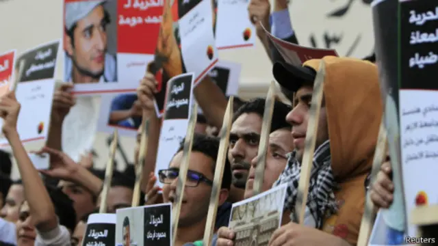 حركة 6 أبريل عارضت حكم الرئيس المنتخب محمد مرسي. 