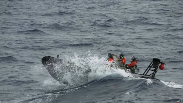 लापता विमान की तलाश