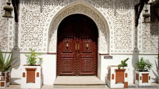 Двери в дом